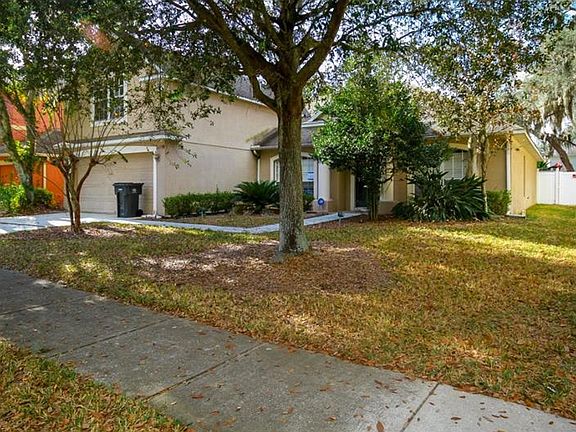 2nd image of 729 Berry Bramble Dr