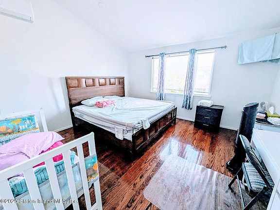 5th image of 50 Mallard Ln
