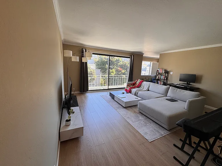 1884 Greenwich St #201 — Photo 1