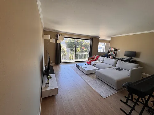 1884 Greenwich St #201 Photo 1