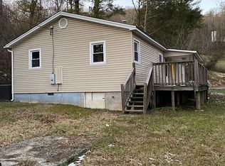 303 Branch Rd, Eagle Rock, VA 24085