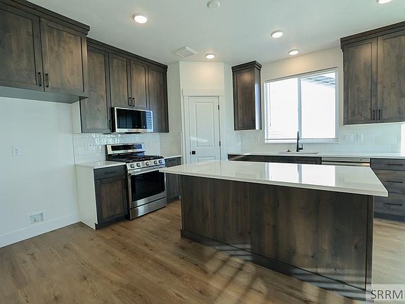 5th image of 146 Hailey Creek Ave