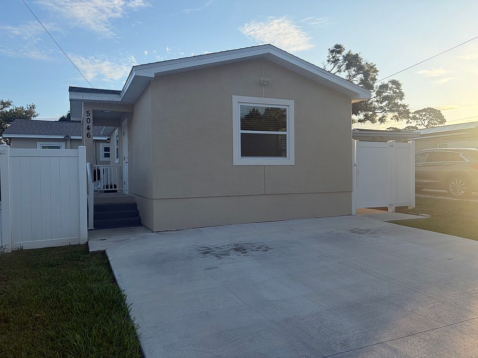 1st image of 5044 4th Ave N