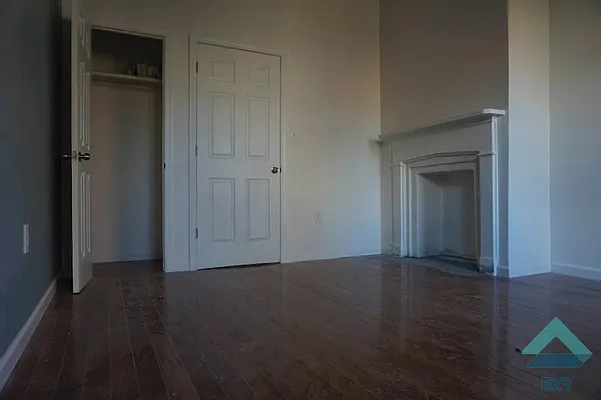 Rented by EXR | media 5