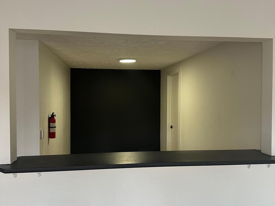 1st image of 1303 Park Ave E
