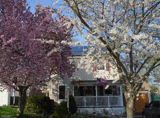 110 Birchwood Dr, Belleville, NJ 07109
