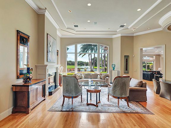 3rd image of 16460 Maddalena Place