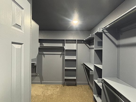 5th image of 3200 SW Lovely Ln