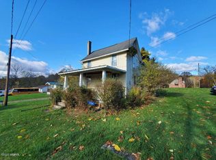 304 Clinton St, Jersey Shore, PA 17740