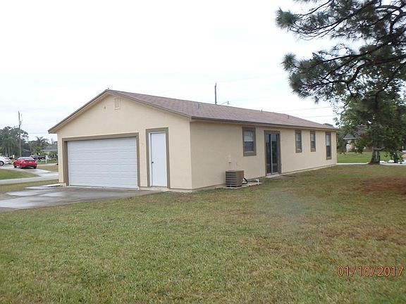 3rd image of 282 SW Starflower Ave