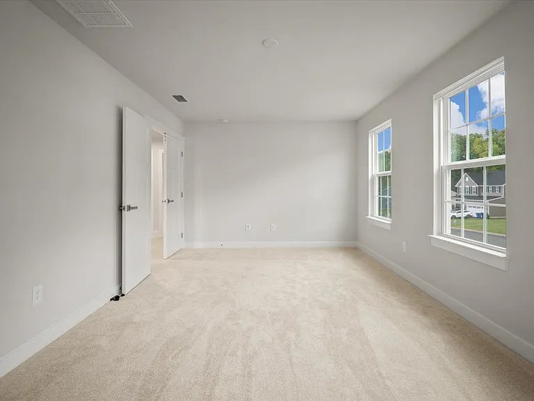 14212 Botsford Ave — Photo 32
