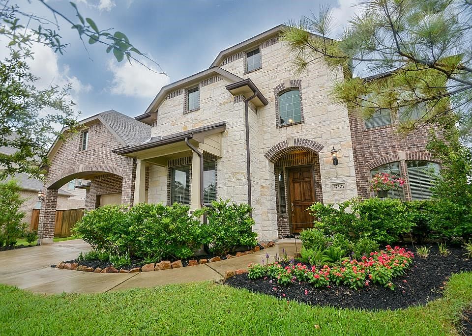 1st image of 27307 Royal Canyon Ln