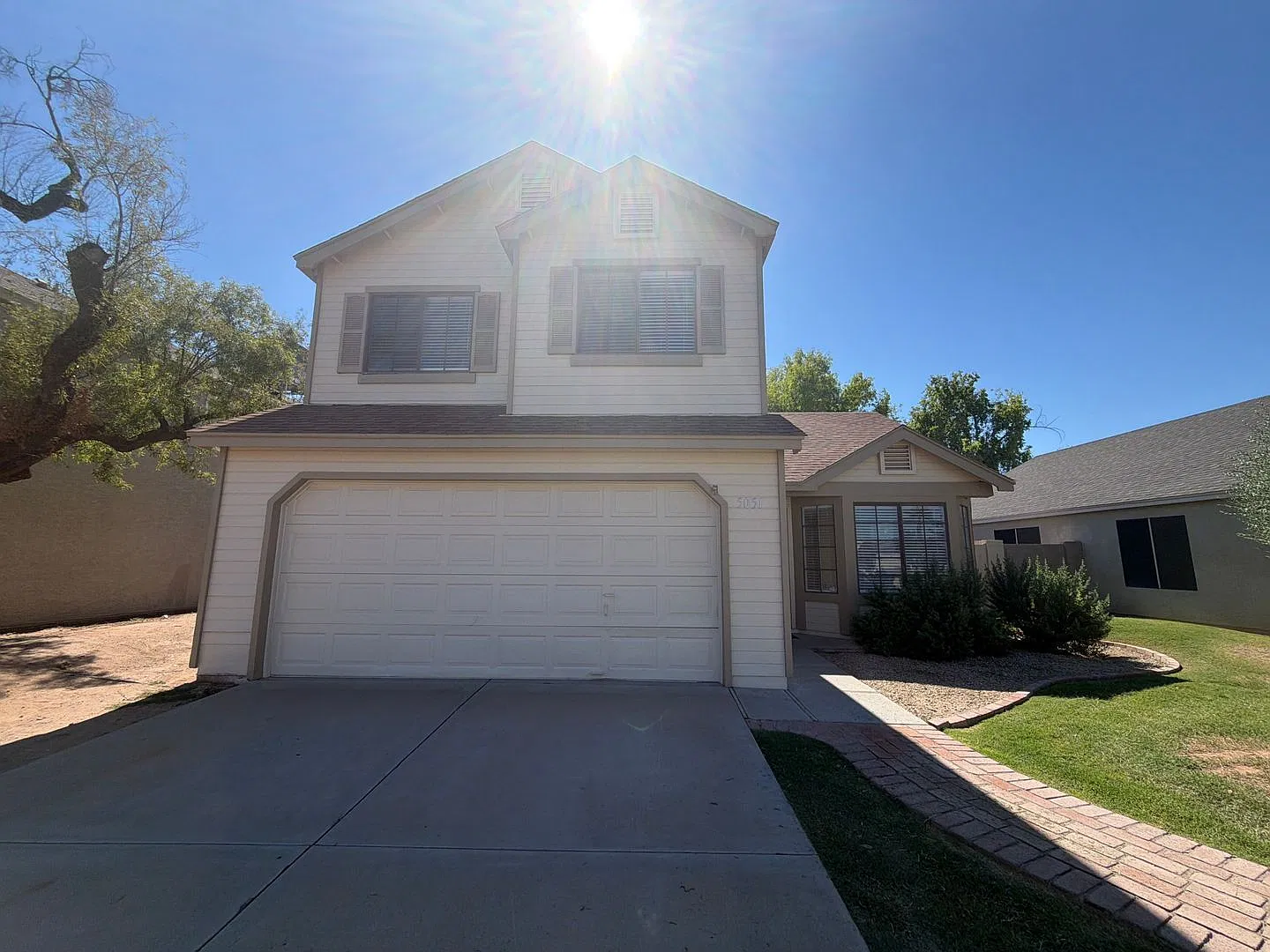 3 bed, 2.0 bath, 1356 sqft, $2,400 — Photo 1