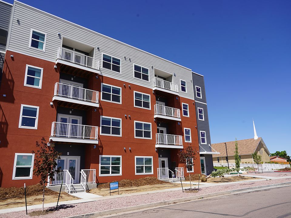 2nd image of 2510 Arlington Dr #203