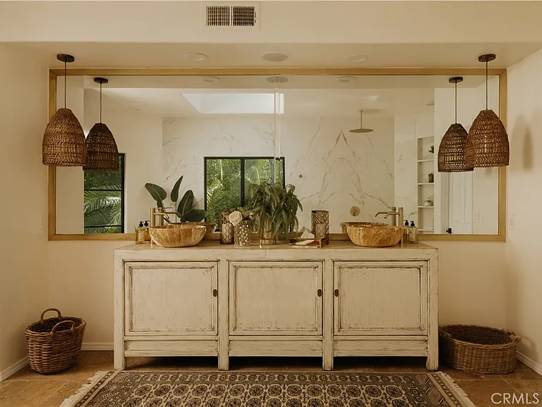4909 Woodley Ave — Photo 23