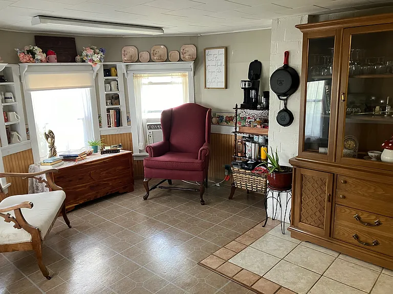 5808 Tick Ridge Rd — Photo 12