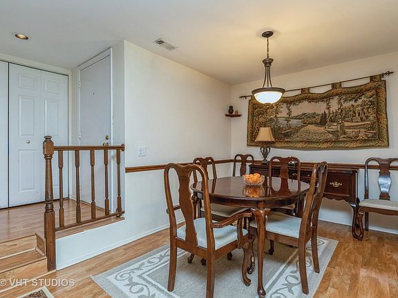 5th image of 293 Coventry Cir #70