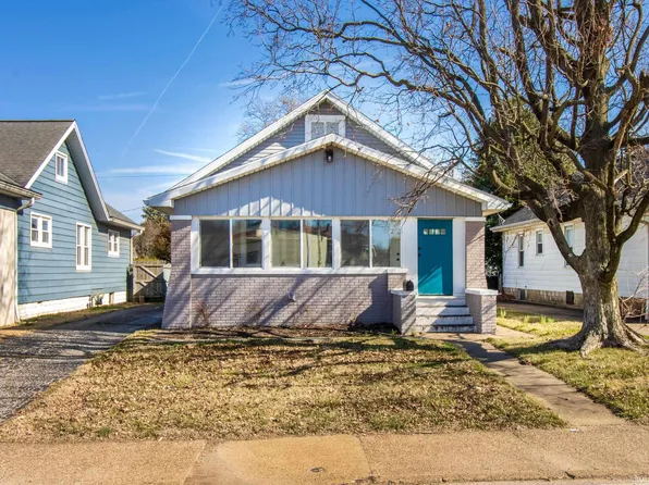2013 Stringtown Rd, Evansville, IN 47711