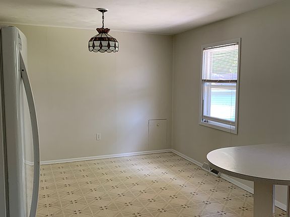 5th image of 4121 Harvard Rd