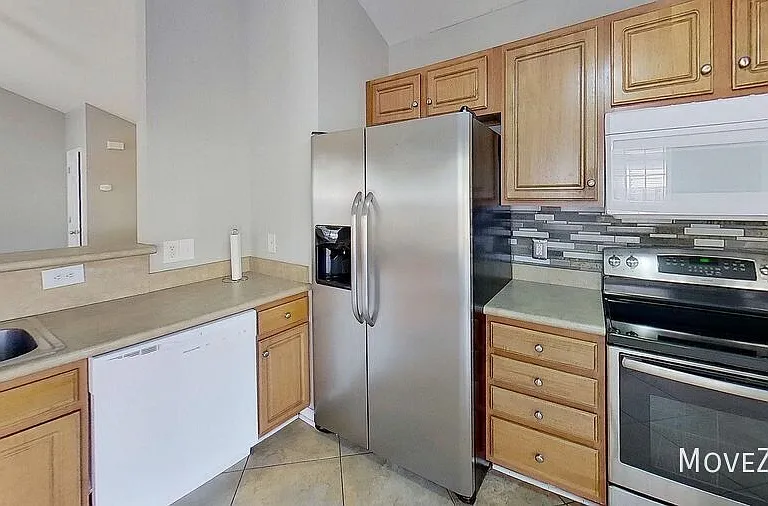 2034 Monroe St — Photo 26