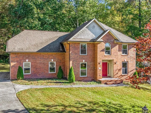 2820 Dee Peppers Dr, Knoxville, TN 37931