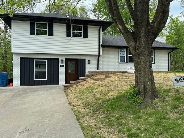 326 Tomahawk Rd, Jefferson City, MO 65101