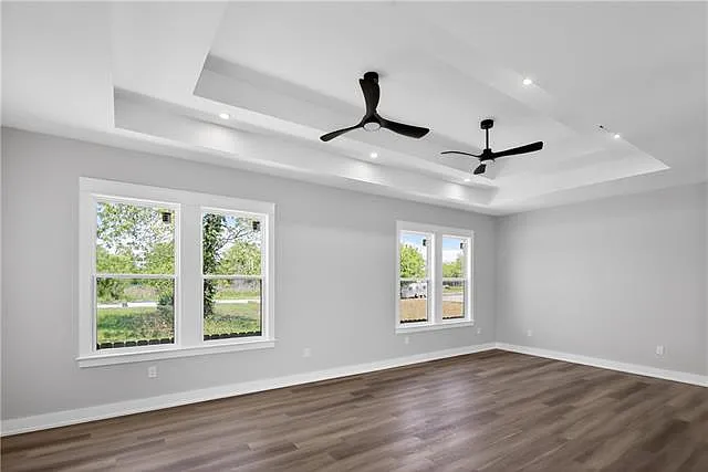 3 bed, 2.0 bath, 1919 sqft, $2,300 — Photo 4