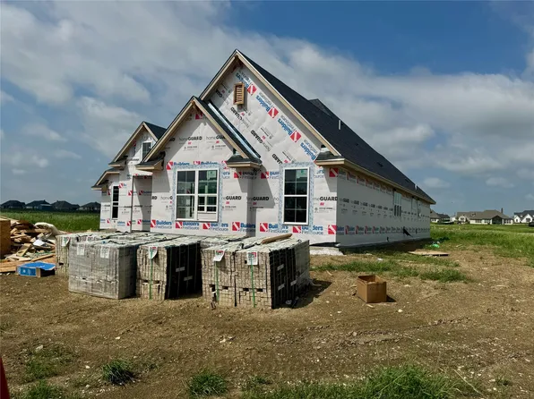 9020 Dove Chase Rd, Rhome, TX 76078