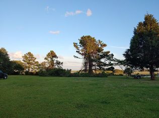 832 Grannys Ln, Awendaw, SC 29429