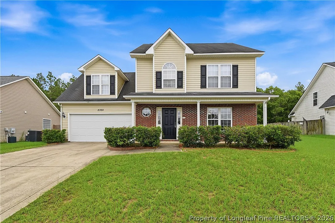 3 bed, 2.5 bath, 1924 sqft, $1,850 — Photo 1