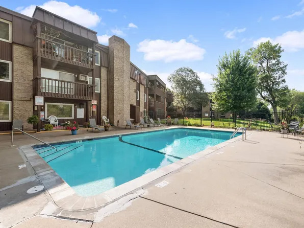 4201 Lakeside Ave N APT 113, Brooklyn Center, MN 55429