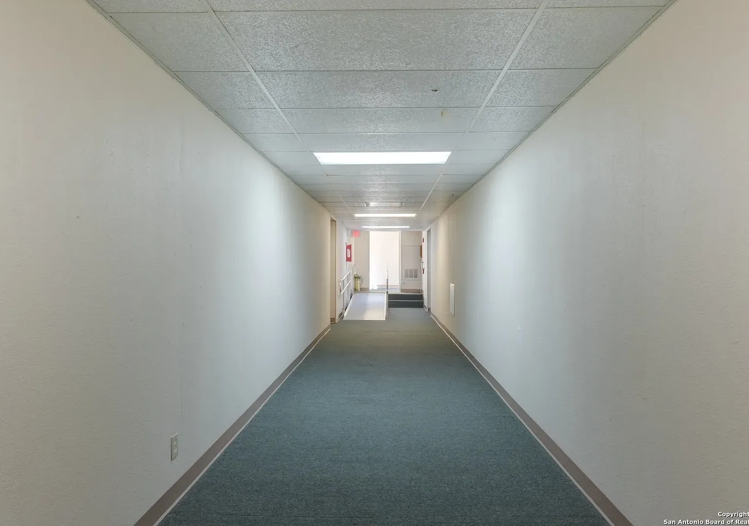 Medical-F304 — Photo 3
