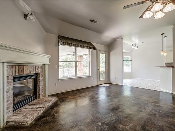 5th image of 701 Adam Ct