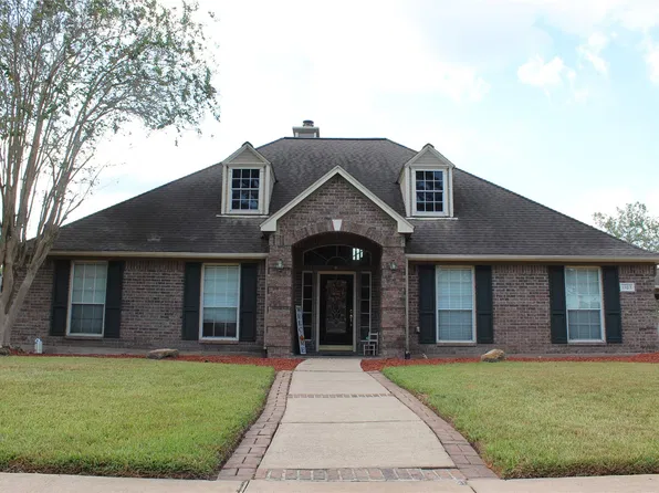 1107 Glenshannon Ave, Friendswood, TX 77546
