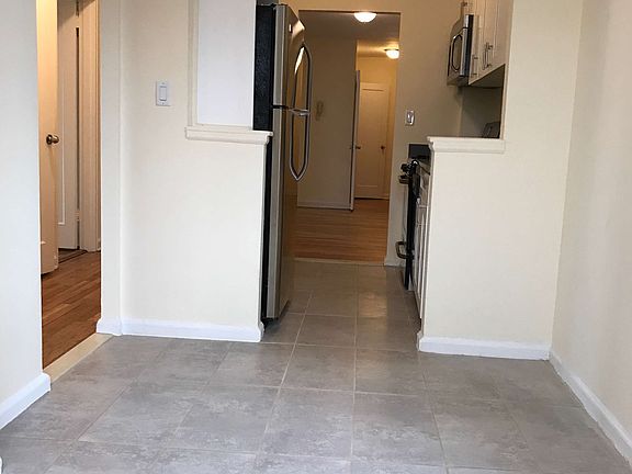 5th image of 8419 51st Ave APT 6P