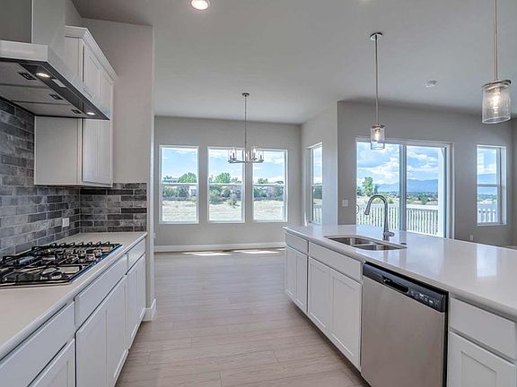 The Fairview - Kitchen