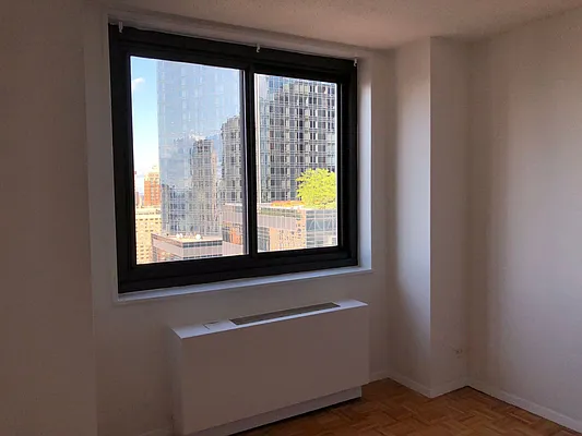 Rented by Keller Williams NYC | media 16