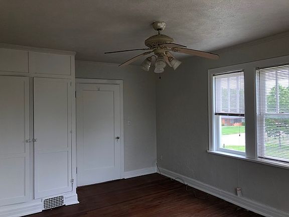 4th image of 3512 N Robinson Ave APT 7