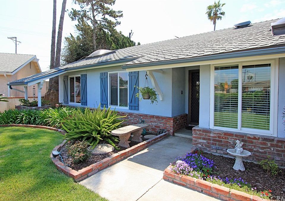 1st image of 9470 Clare Cir