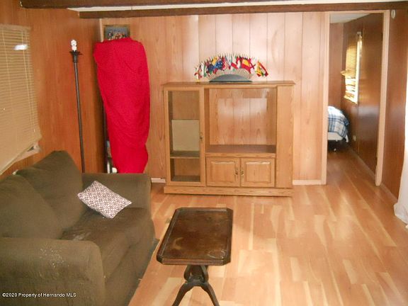 5th image of 18631 Shore Dr