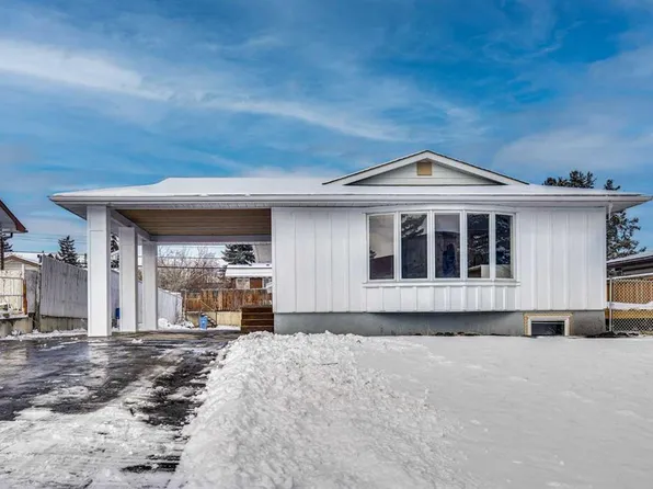 908 S Stonehaven Rd SW, Calgary, AB T2W 0P6