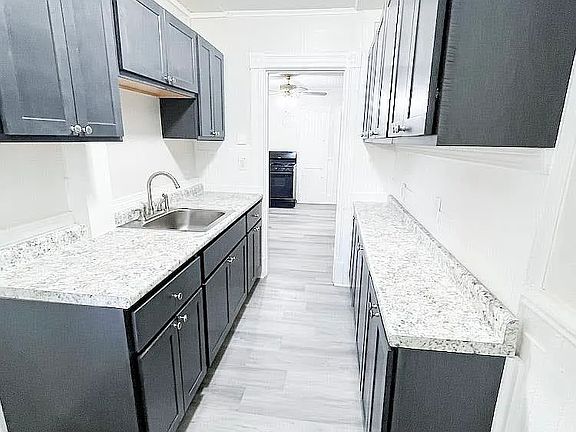 2nd image of 144 Pearl St APT 1