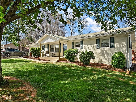 2nd image of 3926 Old Tullahoma Rd