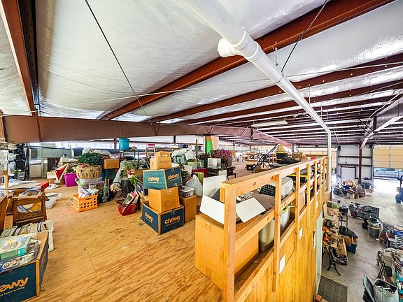 35th image of 635 Seven Mile Ridge Rd
