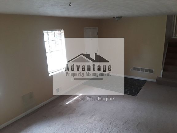 2nd image of 8149 Creek St