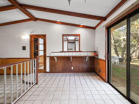 4th image of 28424 Alpine Way