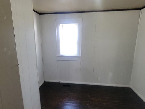 5th image of 412 S Gerrard Dr