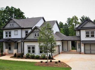 16200 Grand Litchfield Dr, Roswell, GA 30075