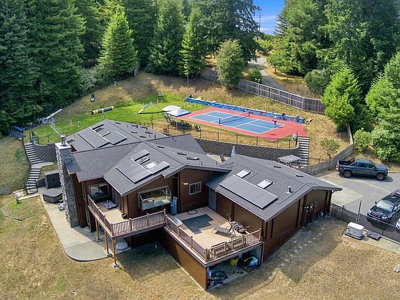 4th image of 2615 Swanlund Ln