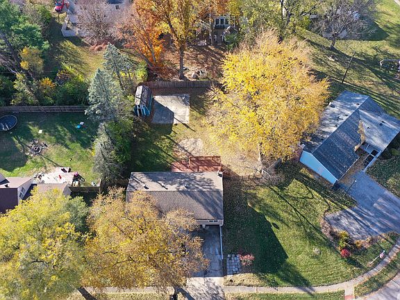 4th image of 8138 Palmetto Ln